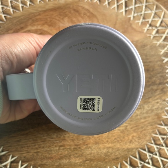 YETI Purple Insulated Mug - Picture 3 of 4